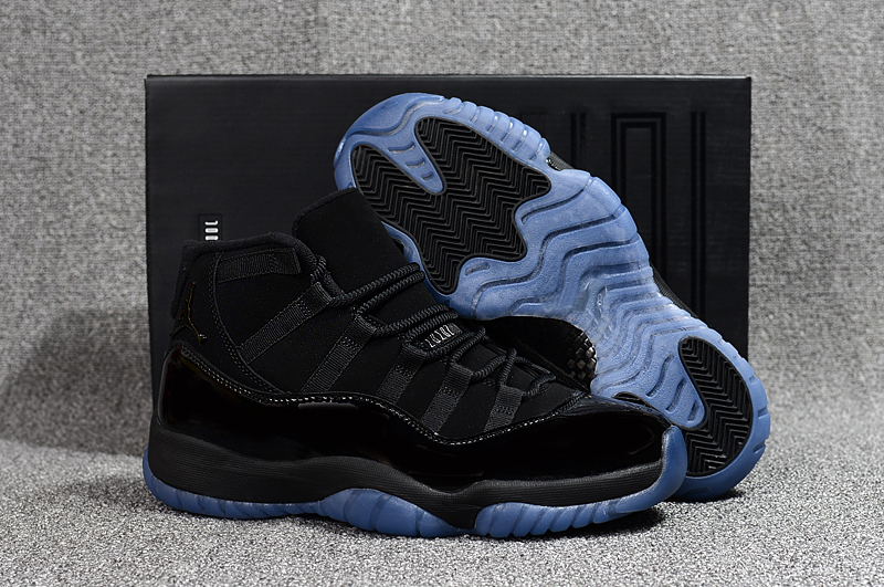 jordan 11 cap and gown size 15