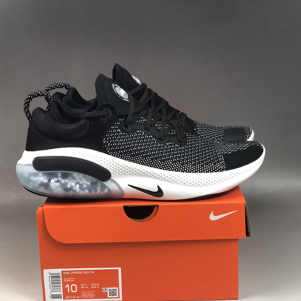 nike joyride flyknit black white