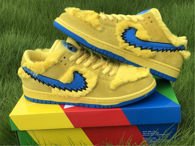 nike dunk low spongebob