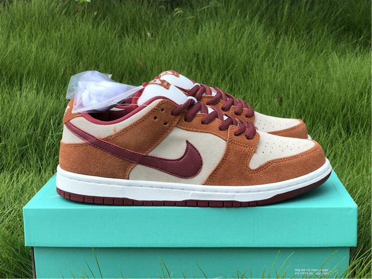 sb dunk dark russet