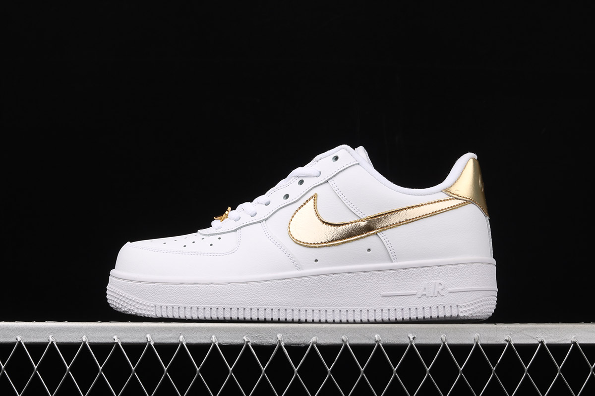 nike air force 1 sneaker low white metallic gold