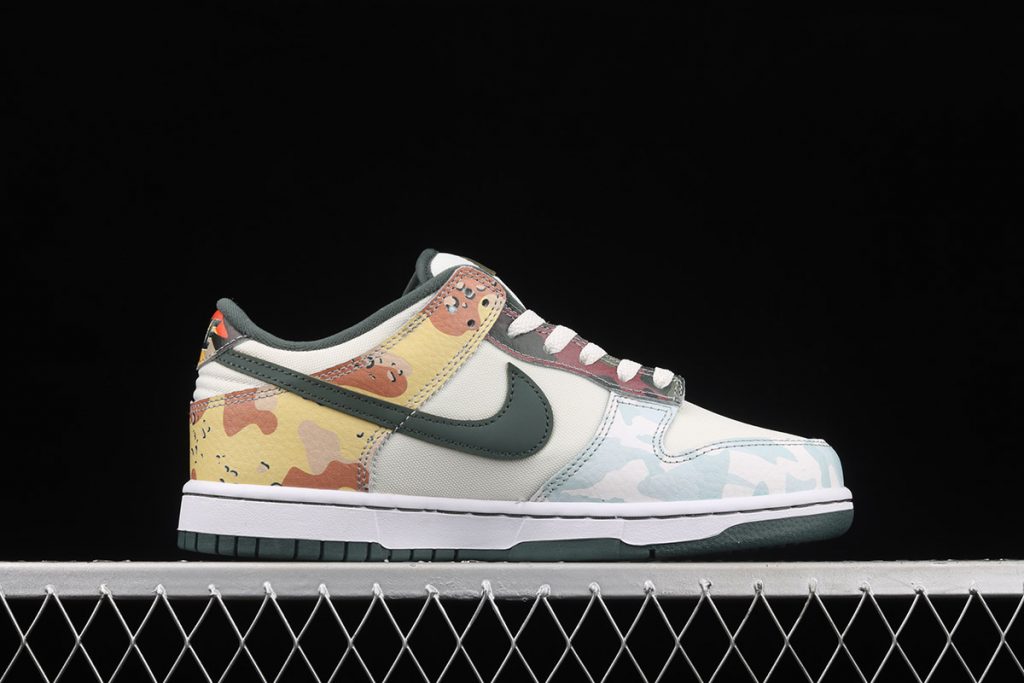 dunk low trainers sail vintage green total orange white