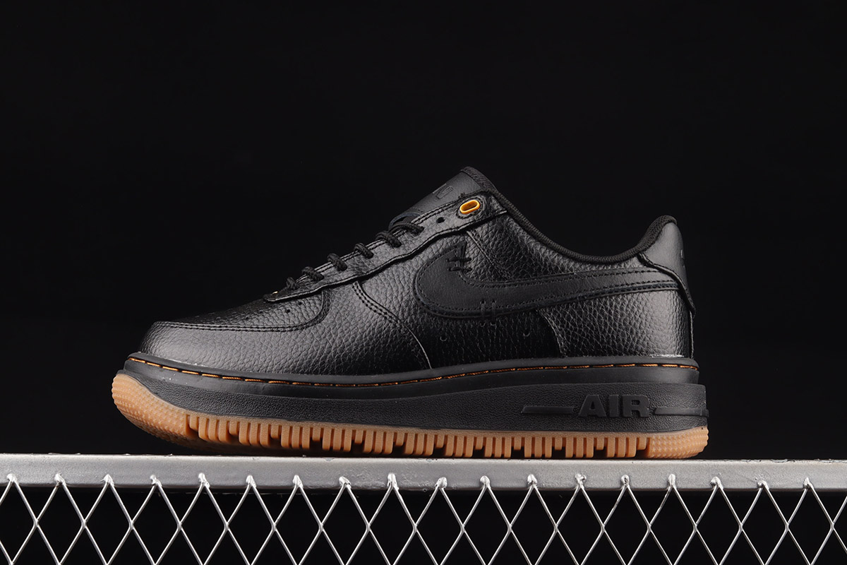 nike air force luxe black