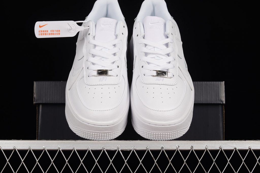 Nike Air Force 1 Plt.af.orm “triple-white” Dj9946-100 For Sale 